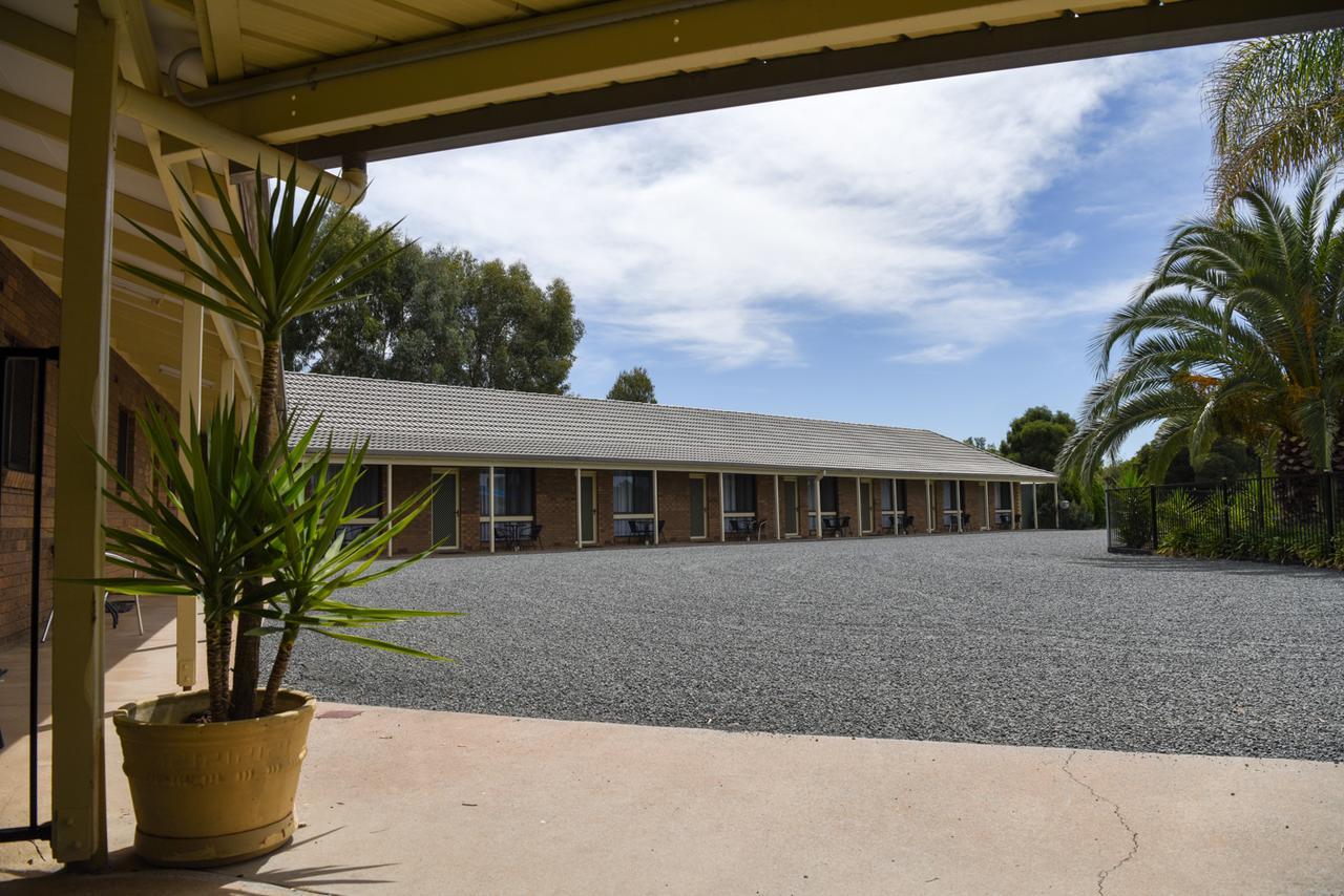 Culcairn Motor Inn Экстерьер фото
